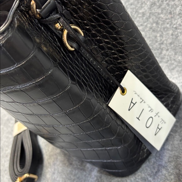AOTA Elena Bucket Bag Black Vegan Leather Croc Embossed Top Handle purse - Picture 3 of 12
